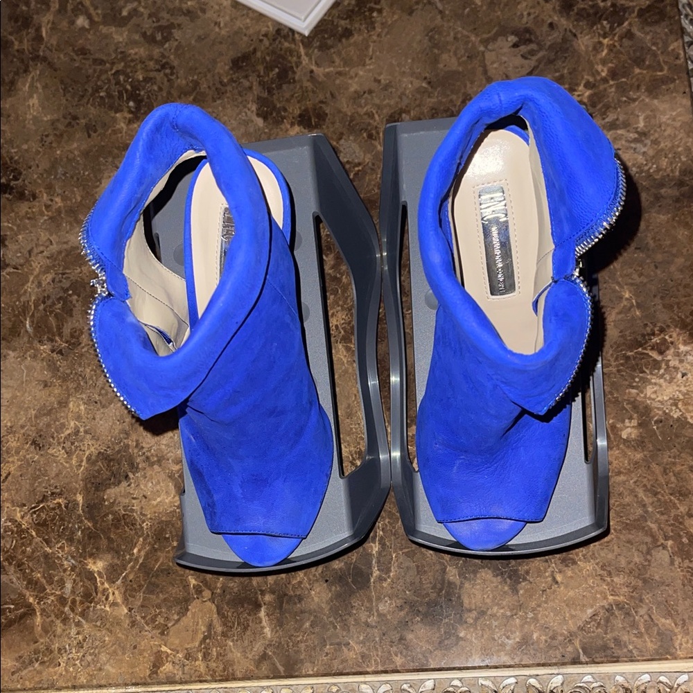 Blue Open-Toe Women's Shoes S6 preloved still in great condition